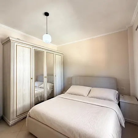 Appartement Elio Near The Sea In